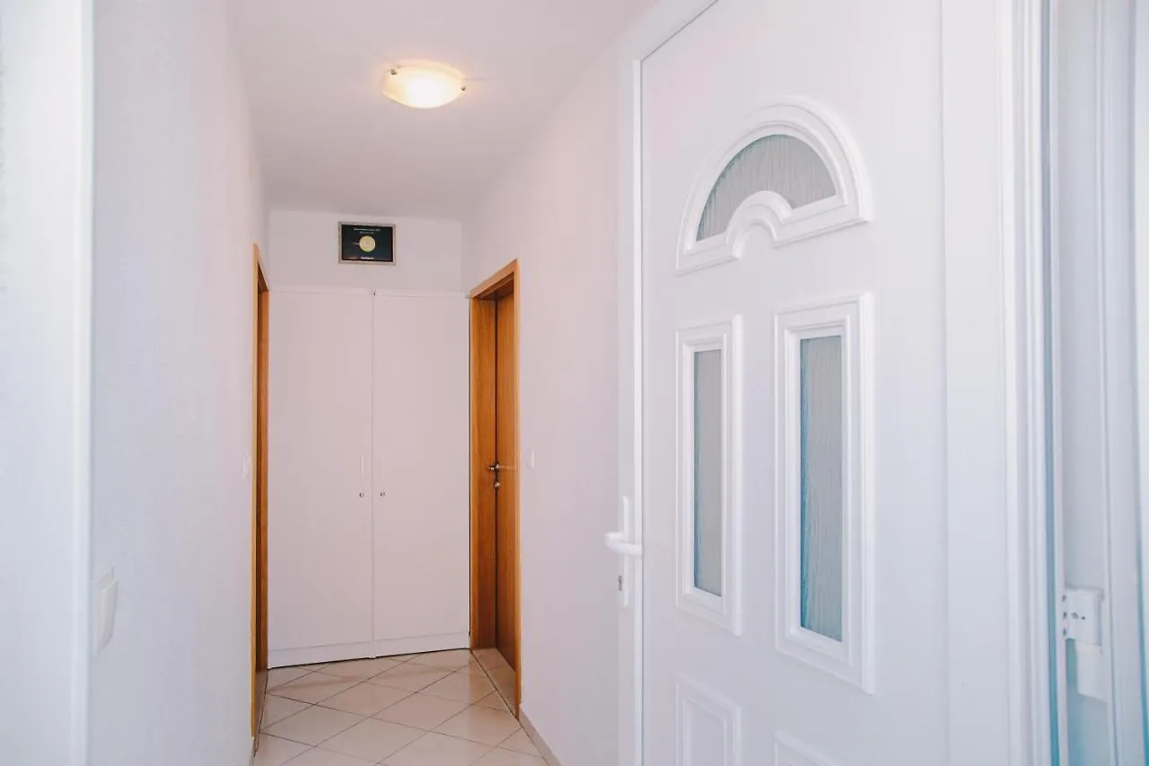Apartment Jope Split 0*,